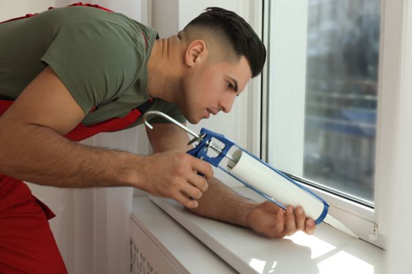 Window Caulking Repair in Cheyenne