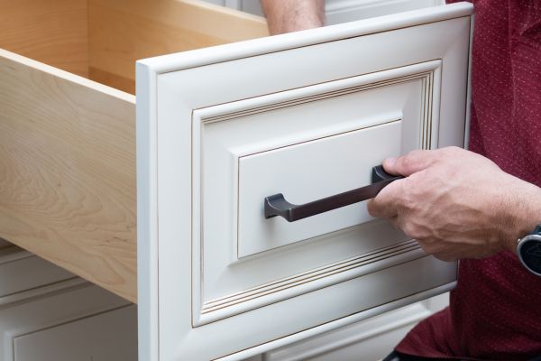 Cost of Cabinet Handle Installation in Cheyenne