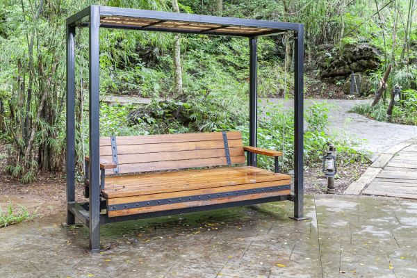 Cost of Arbor Swing Installation in Cheyenne