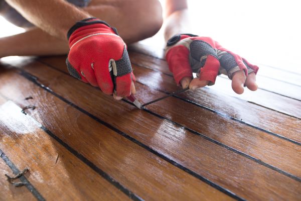Cost of Deck Caulking in Cheyenne