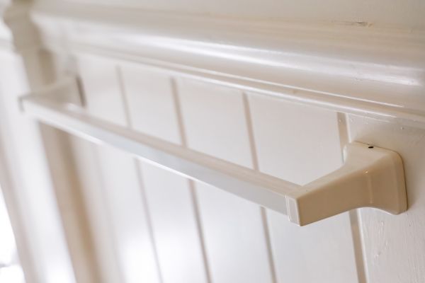 Cost of Towel Bar Installation in Cheyenne