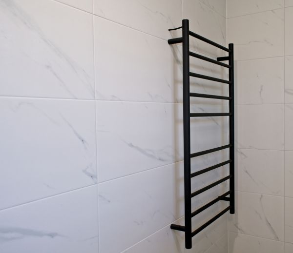 Cost of Towel Rack Installation in Cheyenne